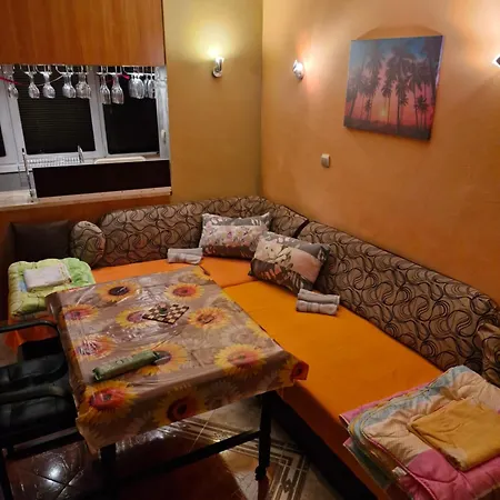 Malibu Near Airport Transport To Airport شقة صوفيا