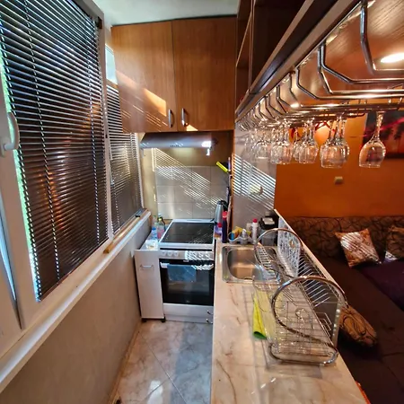 Malibu Near Airport Transport To Airport *